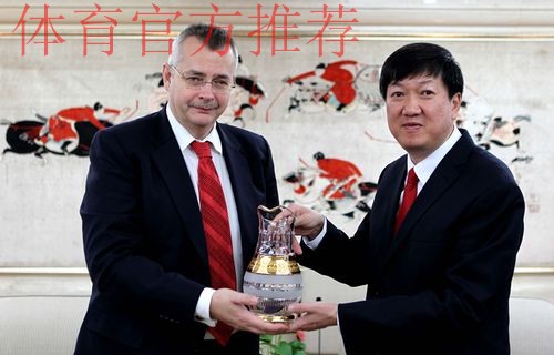 高志丹会见全球文明对话部长级会议国际体育界参会代表